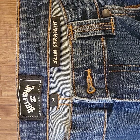 NWOT Men's Billabong "Slim Straight" Med/Well Dark Blue 34x32 Jeans - Picture 2 of 3